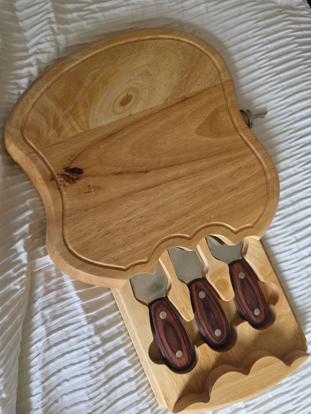 Apple Shaped Wood Cheese Board Set with 3 Spreader Knives - Like New